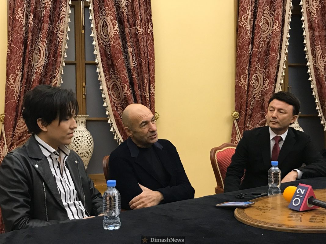 Димаш рассказал о своих планах и новых песнях на пресс-конференции в Москве