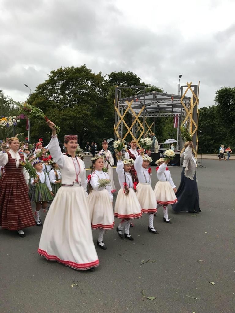 Latvian Ligo folk festival with Daididau