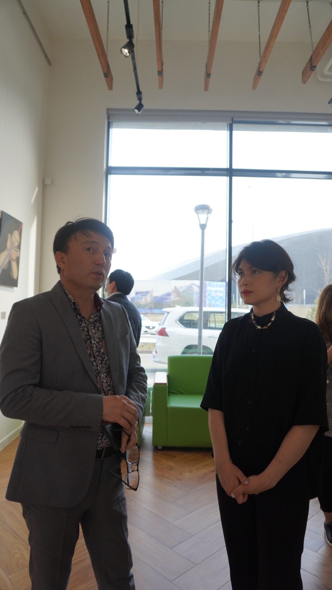 The Lines of Prosperity: Kazakh minimalism and academism in a new exhibition