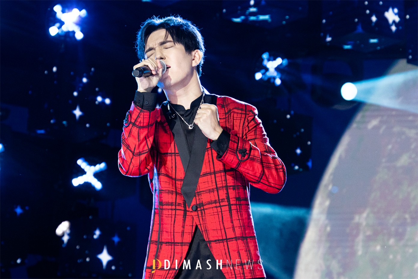 Dimash perfomed at the opening ceremony of the 