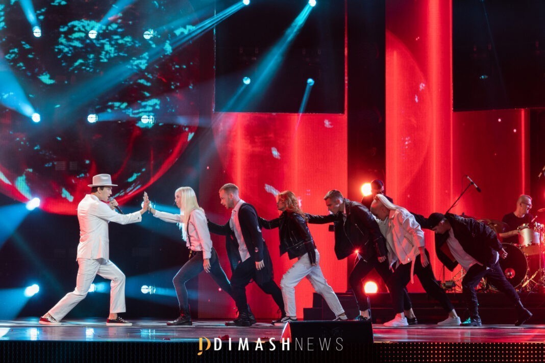 “I will fly away to find my way” - another premiere from Dimash at the New Wave