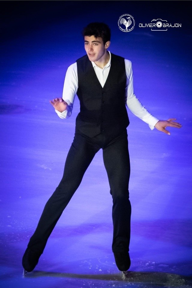 "Qairan Elim" on ice: interview with skater Ian Vauclin