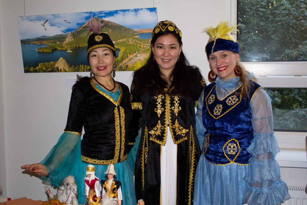 Exhibition "Pearls of Kazakhstan" in Latvia