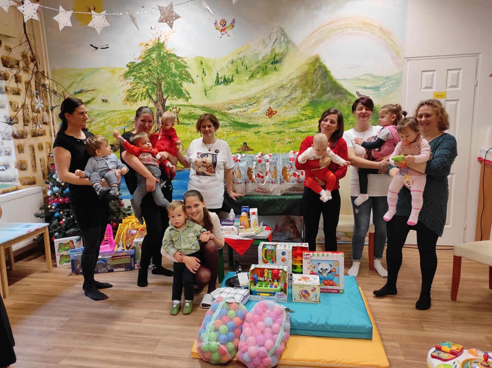 Венгерские поклонники Димаша провели благотворительную акцию в помощь детям