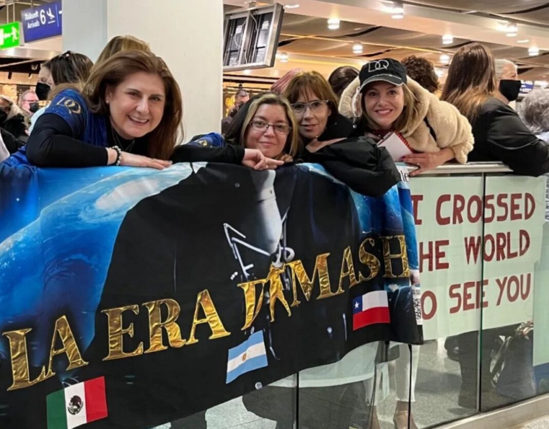 "We crossed the world to see you": Dears met Dimash at Düsseldorf airport