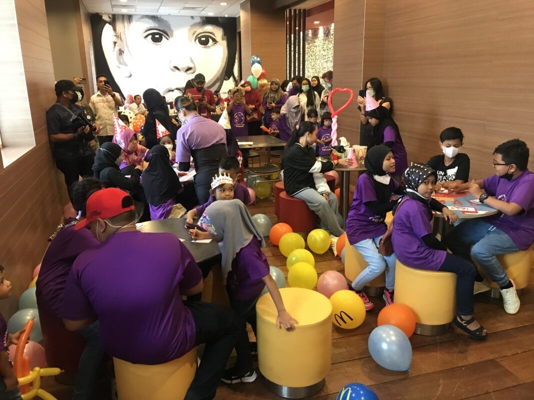 Dimash's fans from Malaysia organized a charity event in honor of the performer's birthday