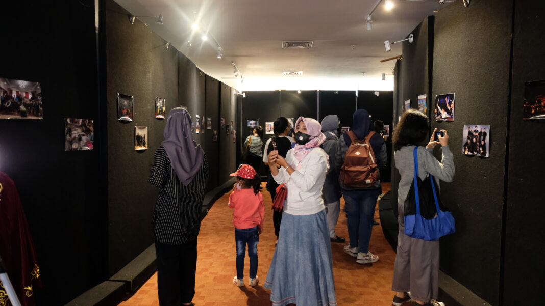 The exhibition "Dimash: The Golden Voice of Kazakhstan" was held in Indonesia