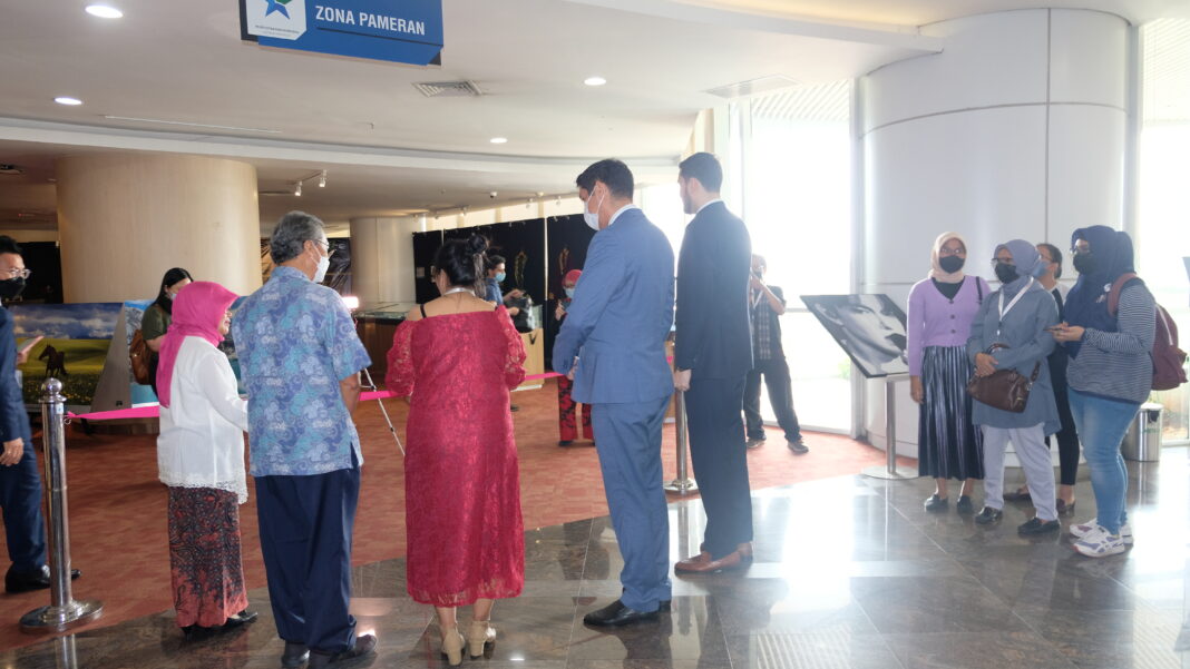 The exhibition "Dimash: The Golden Voice of Kazakhstan" was held in Indonesia