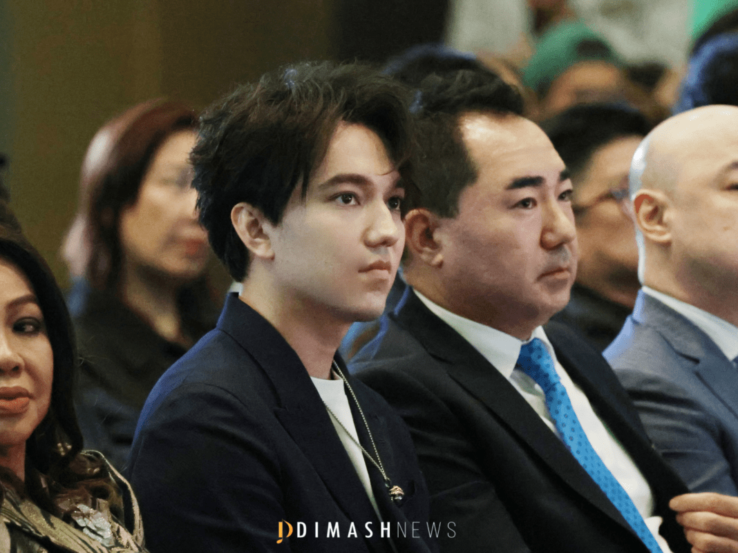 Dimash was awarded a medal for performing arts in Malaysia