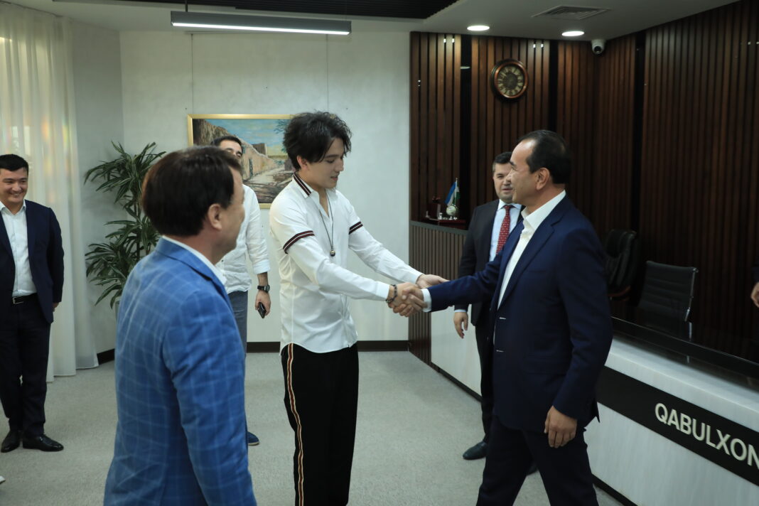 Dimash met with the Minister of Culture and Tourism of Uzbekistan