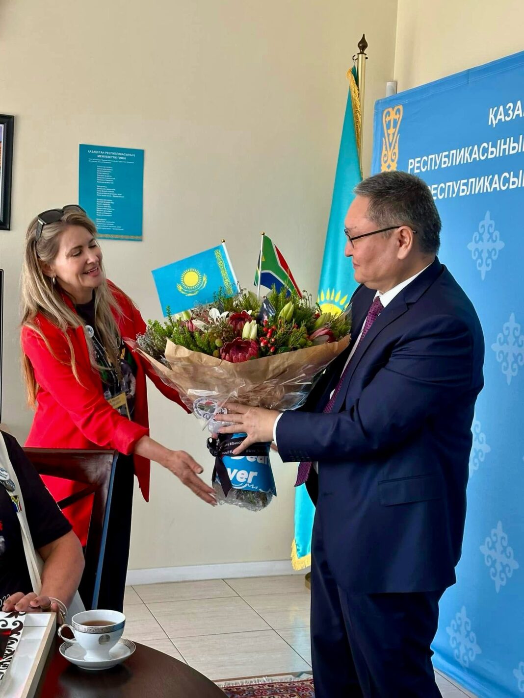 Dimash’s Fans Meet with the Ambassador of Kazakhstan in South Africa