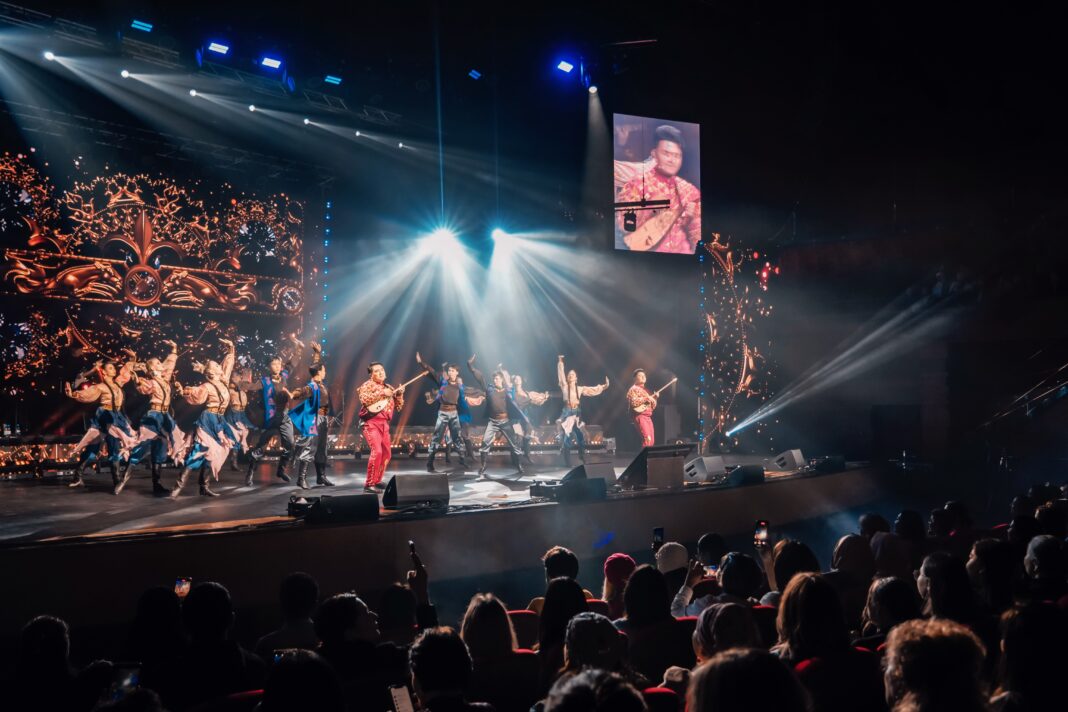 Ескі фотолармен жыныстық қатынасқа түсу