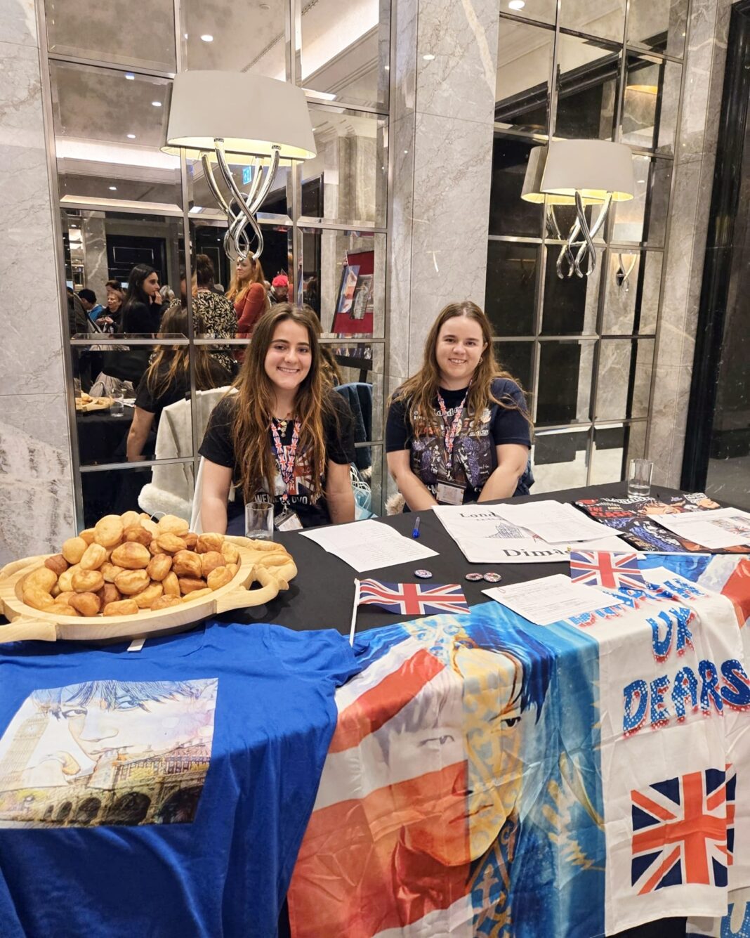 Dears Димаша Кудайбергена собрались в Лондоне: поклонники казахстанского артиста провели мероприятие перед концертом