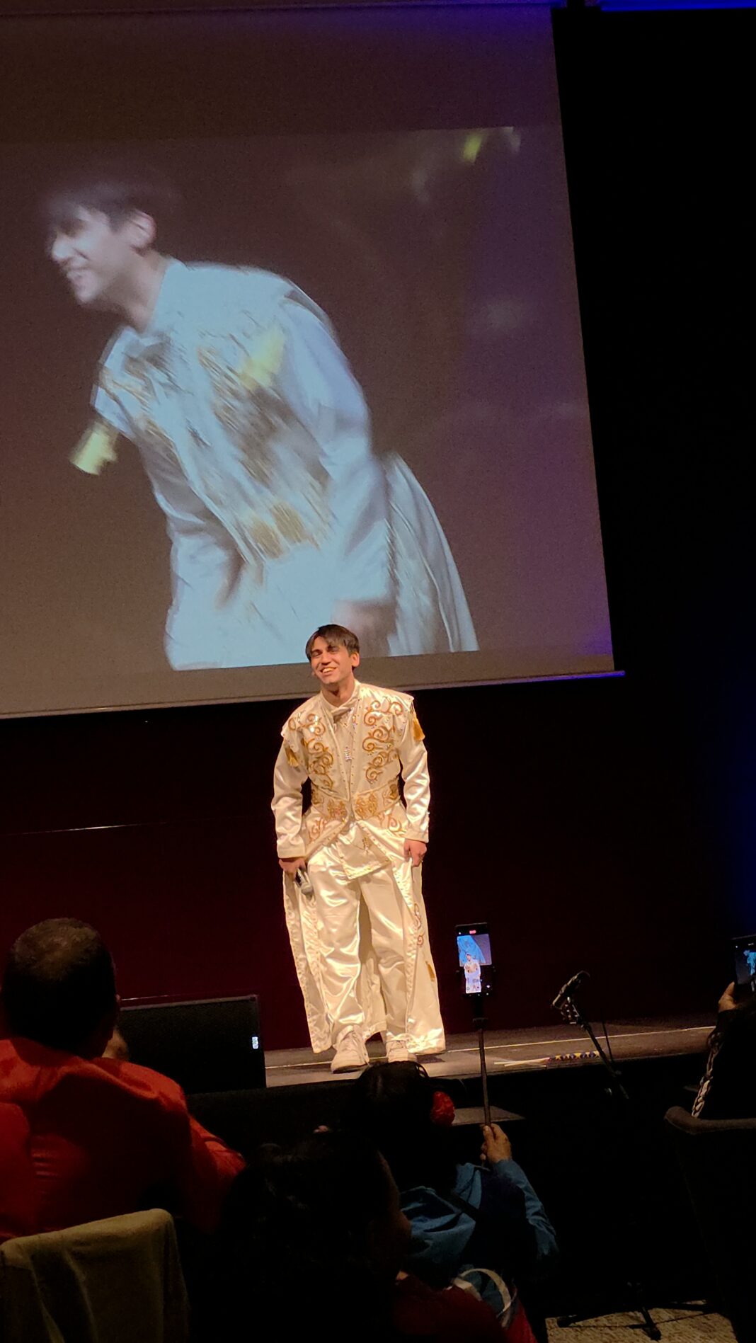 Поклонники Димаша провели традиционный вечер Dears в Барселоне Поклонники Димаша провели традиционный вечер Dears в Барселоне