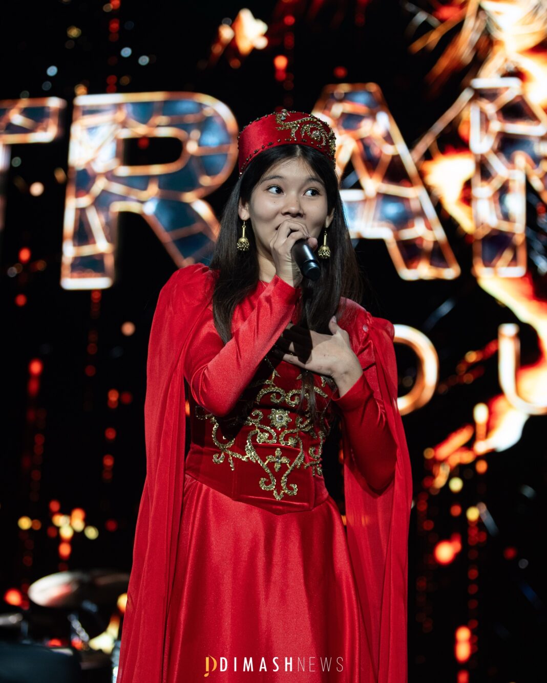 «Как мечты становятся реальностью» - молодая поклонница Димаша выступила на его концерте в Барселоне