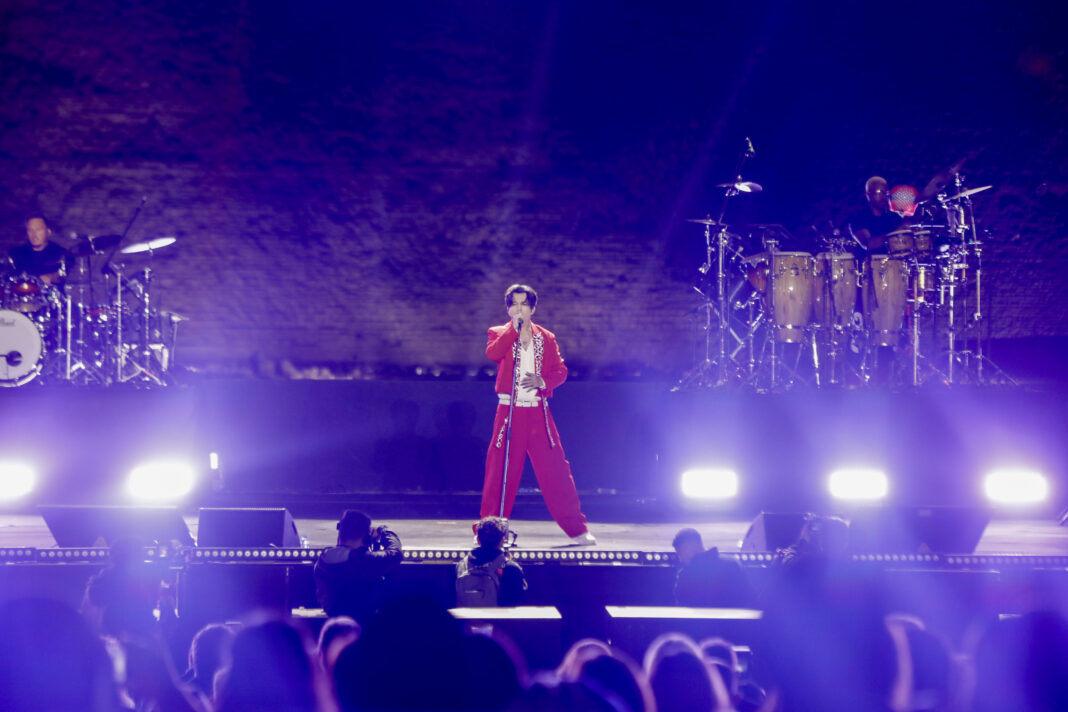 Димаш Кудайберген дал первый сольный концерт в Египте