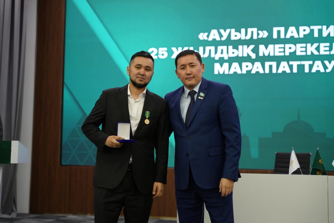 The Auyl Party Honors Members of Dimash’s Team on the Completion of the “Stranger” Tour