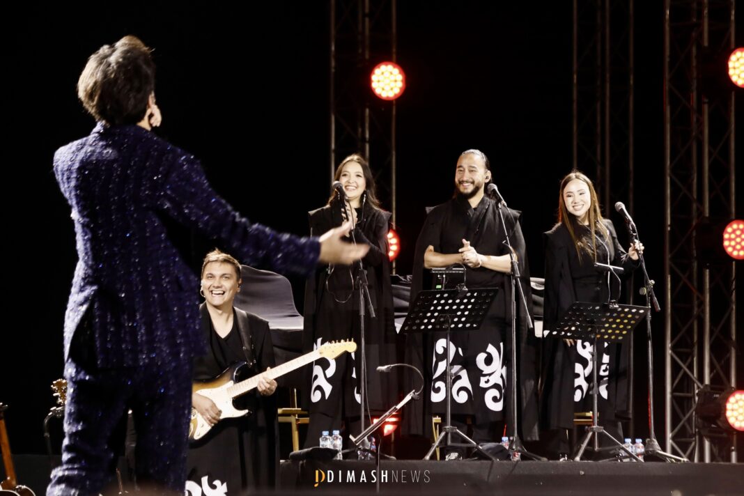 Димаш Кудайберген дал первый сольный концерт в Египте