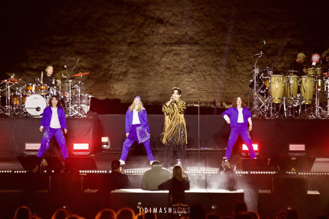 Димаш Кудайберген дал первый сольный концерт в Египте