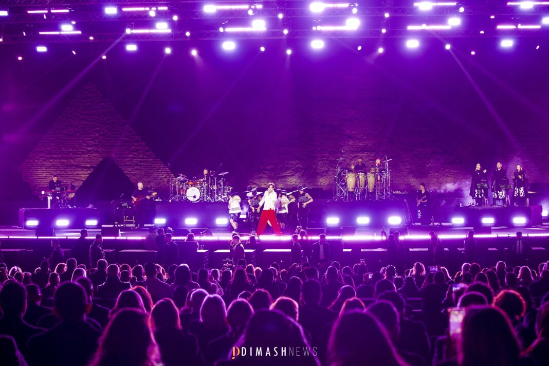 Димаш Кудайберген дал первый сольный концерт в Египте