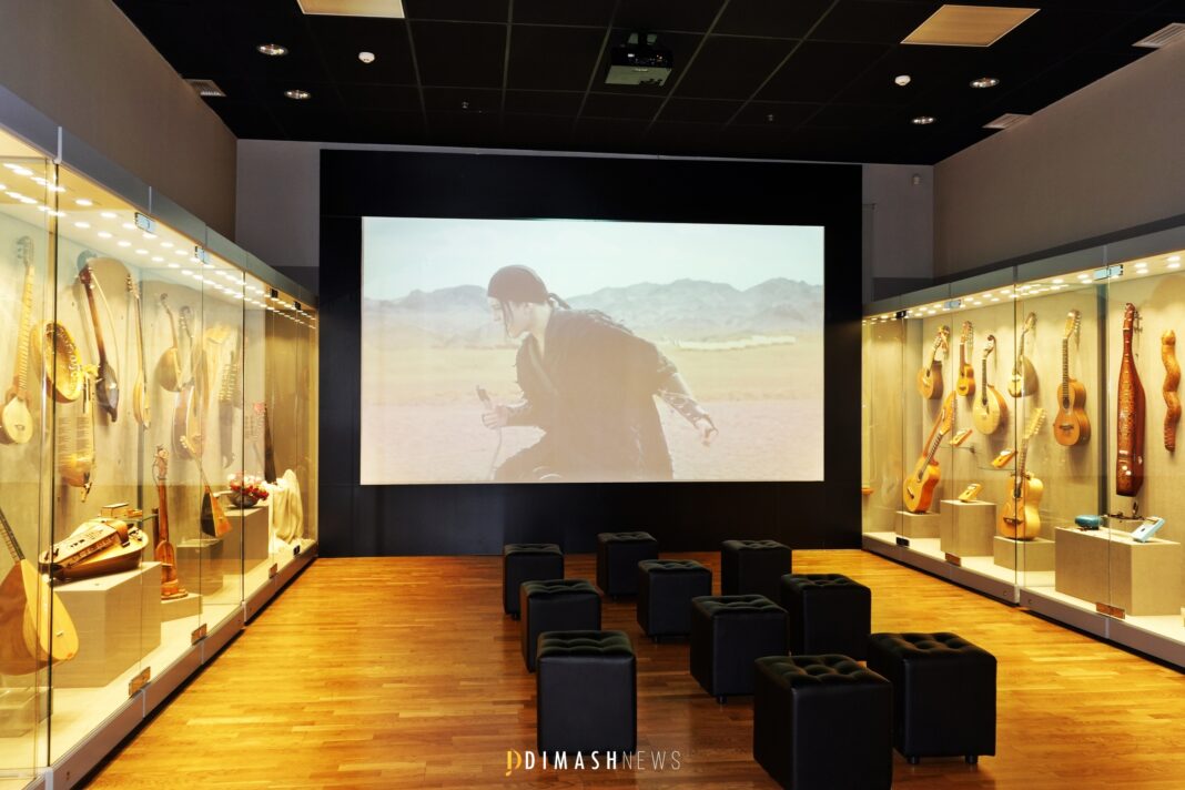 «Димаш: Один голос – тысяча народов» - в Алматы состоялось открытие выставки народных музыкальных инструментов