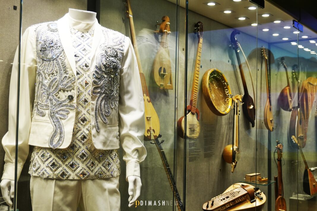 «Димаш: Один голос – тысяча народов» - в Алматы состоялось открытие выставки народных музыкальных инструментов