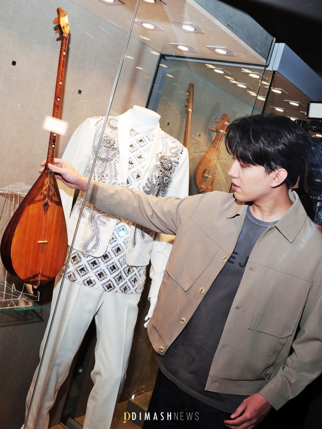 «Димаш: Один голос – тысяча народов» - в Алматы состоялось открытие выставки народных музыкальных инструментов