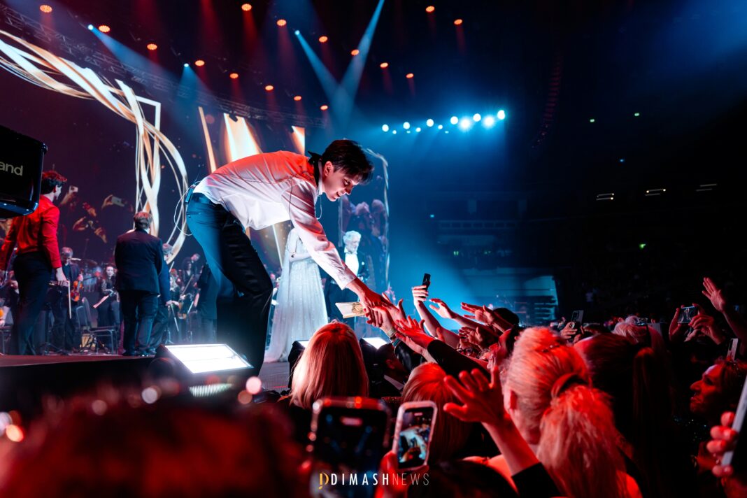 Музыкальное созвездие в Будапеште: в столице Венгрии состоялся концерт «Три иконы» с участием Пласидо Доминго и Димаша Кудайбергена