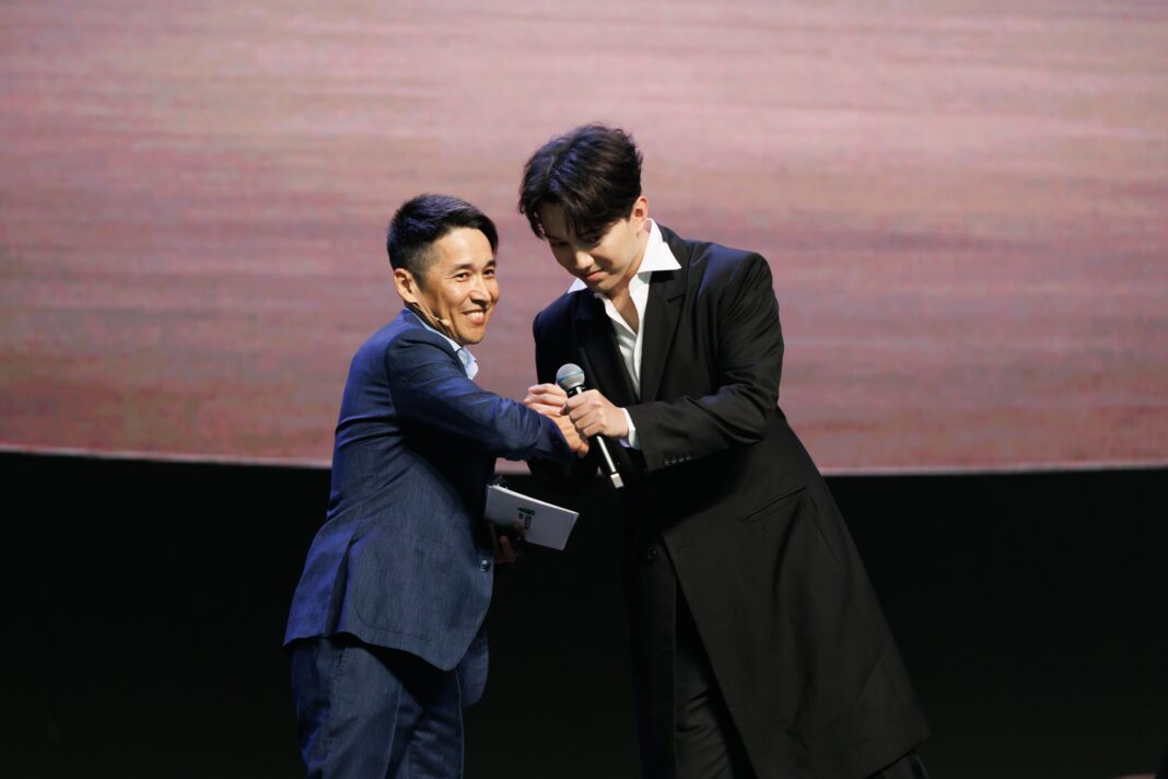 Димаш Кудайберген принял участие в форуме Freedom Inside